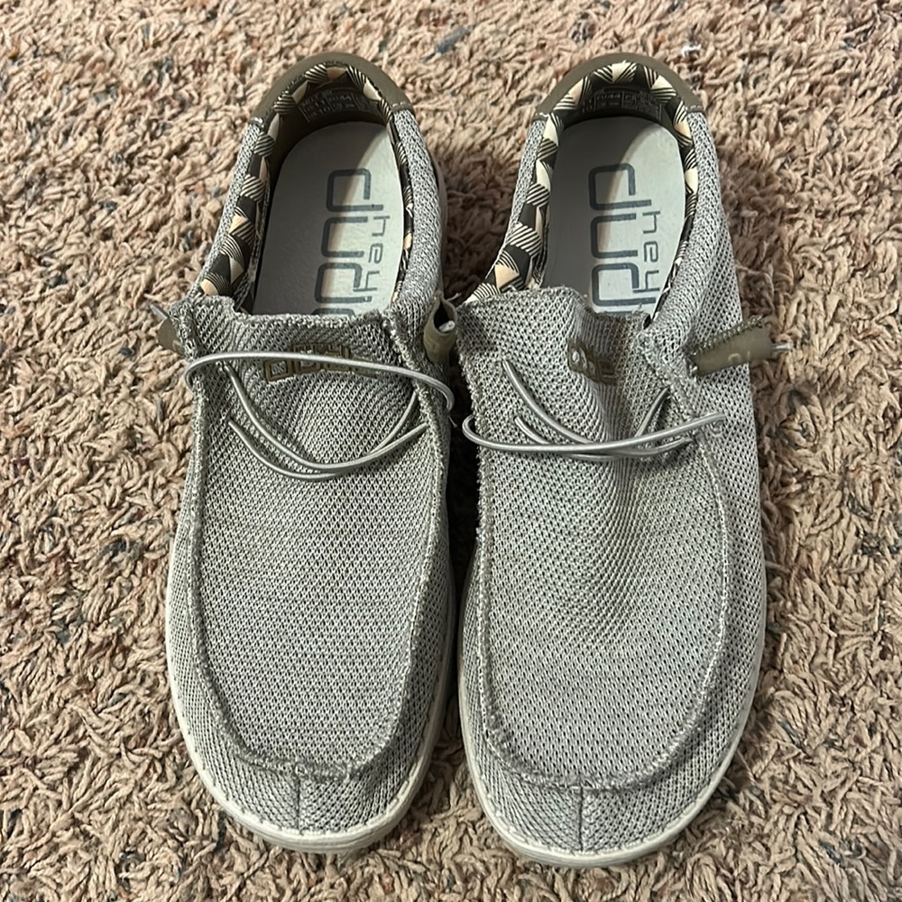 NWOT Men’s Hey Dude Wally shoes size 11